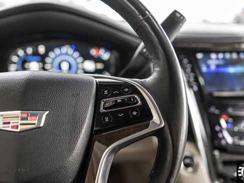 Used 2018 Cadillac Escalade ESV Luxury image 27