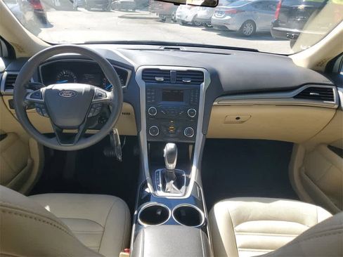 Used 2013 Ford Fusion SE image 13