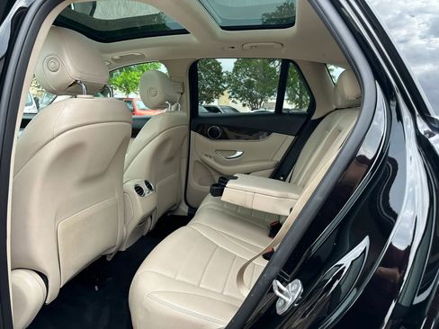 Used 2016 Mercedes-Benz GLC 300 w/ Premium Package image 17