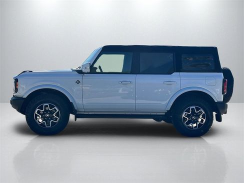 Used 2024 Ford Bronco Outer Banks image 8