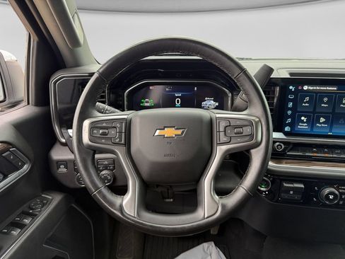 Used 2025 Chevrolet Silverado 1500 LT w/ Work Truck Package AWD/4WD image 15