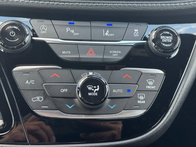 New 2027 Chrysler Pacifica Select AWD/4WD image 34