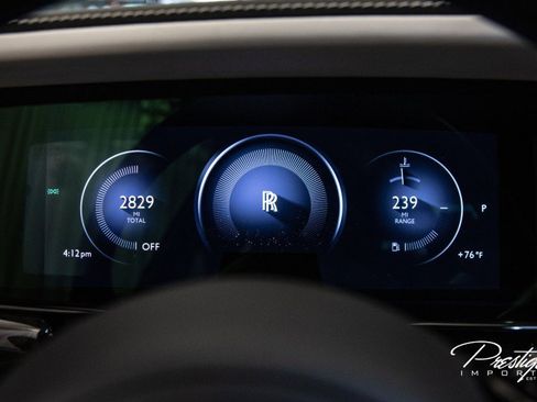 Used 2025 Rolls-Royce Cullinan image 55