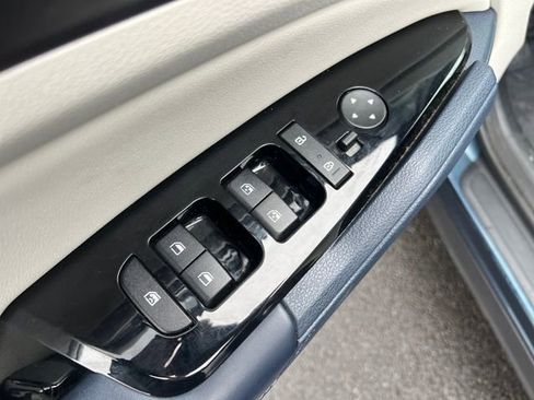 Used 2023 Kia Sportage EX w/ EX Premium Package image 12