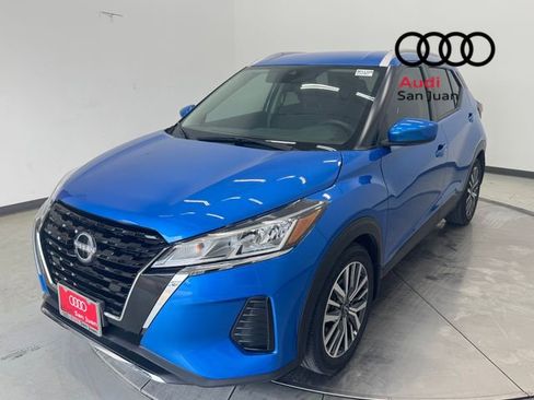 Used 2023 Nissan Kicks SV FWD image 3