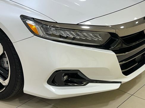 Used 2022 Honda Accord Sport image 4