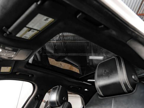 Used 2020 Jaguar F-PACE S AWD/4WD image 36