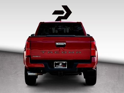 Used 2025 Toyota Tacoma Limited AWD/4WD image 7