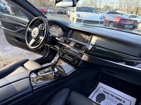 Used 2016 BMW 550i xDrive Sedan image 22