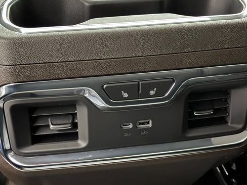 New 2026 GMC Sierra 2500 Denali w/ Denali Reserve Package image 12