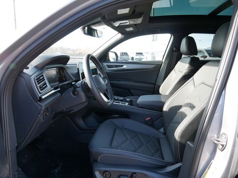 New 2026 Volkswagen Atlas Cross Sport SE image 5