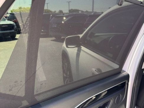Used 2023 Honda Pilot Touring image 18