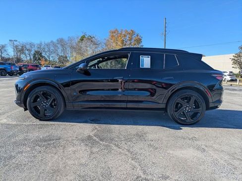 Used 2024 Chevrolet Equinox EV RS image 4