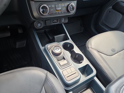 Used 2023 Ford Maverick Lariat w/ Lariat Luxury Package FWD image 25