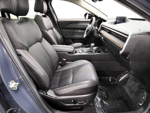 Used 2025 MAZDA CX-50 AWD 2.5 Hybrid w/ Premium Pkg image 18
