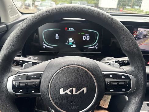 Used 2023 Kia Sportage LX image 27