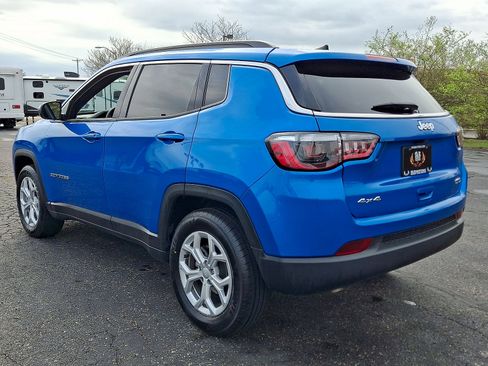 Used 2024 Jeep Compass Latitude AWD/4WD image 21
