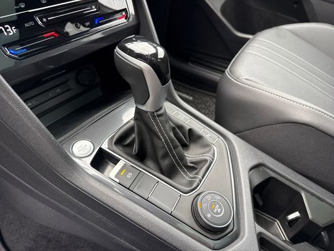 Certified 2024 Volkswagen Tiguan SE R-Line image 24