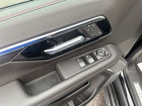 New 2026 Chevrolet Suburban RST w/ Advanced Technology Package image 18