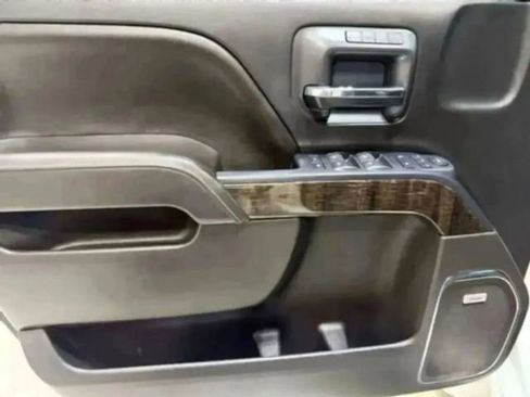 Used 2015 GMC Sierra 2500 Denali w/ Duramax Plus Package image 36