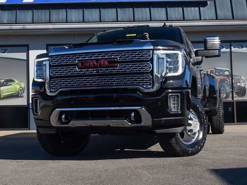 Used 2022 GMC Sierra 3500 Denali image 6