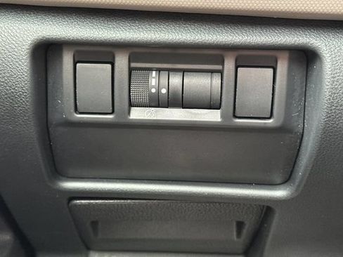 Certified 2026 Subaru Forester AWD/4WD image 30