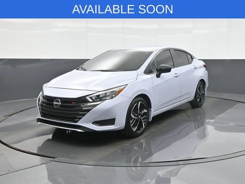 Used 2025 Nissan Versa SR w/ Trunk Package FWD image 3