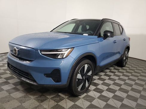 Certified 2024 Volvo XC40 Recharge Core w/ Protection Package Premier image 4