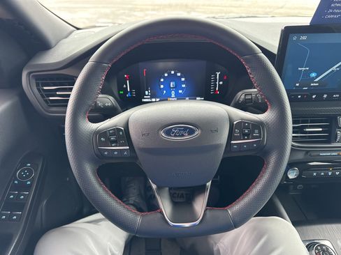 Certified 2024 Ford Escape ST-Line w/ Tech Pack #1 image 22