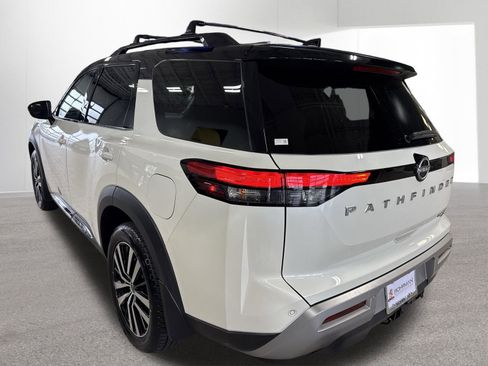 Certified 2023 Nissan Pathfinder Platinum AWD/4WD image 41