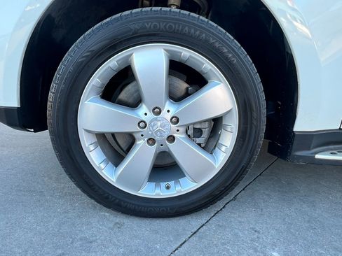 Used 2010 Mercedes-Benz ML 350 4MATIC image 9