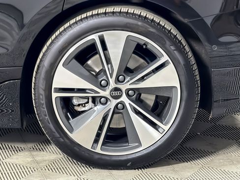 Certified 2025 Audi A6 e-tron Premium Plus w/ Premium Plus image 25