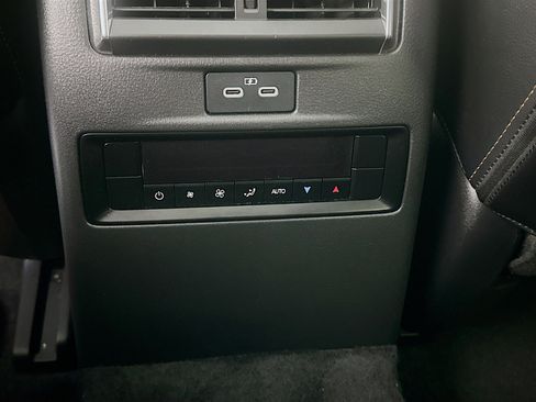 Used 2024 MAZDA CX-90 Plug-In Hybrid w/ Preferred AWD/4WD image 28