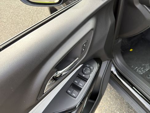 New 2026 Chevrolet Trax LT image 15