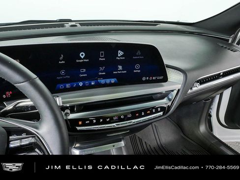 Used 2024 Cadillac Lyriq Sport AWD/4WD image 12