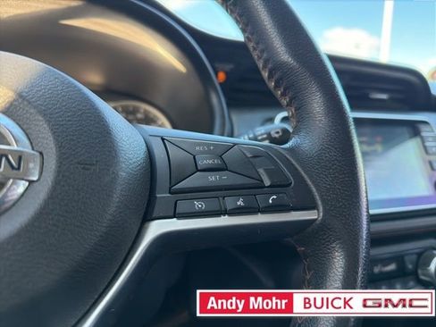 Used 2019 Nissan Kicks SR w/ SR Premium Package image 32