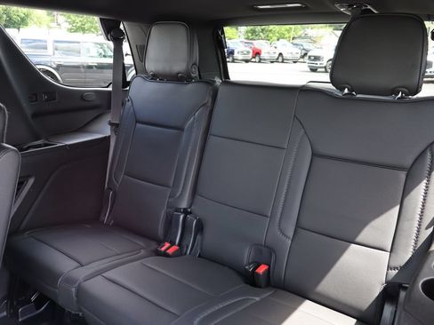 Used 2023 GMC Yukon Denali AWD/4WD image 14