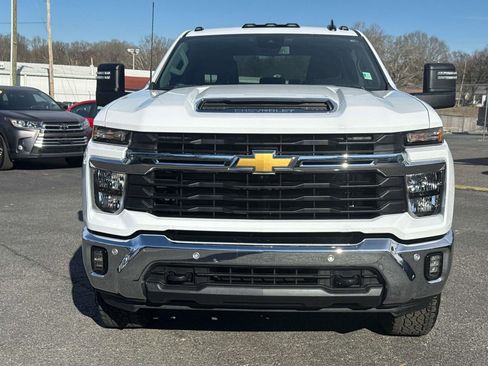 Used 2025 Chevrolet Silverado 2500 LT w/ All Star Edition image 2