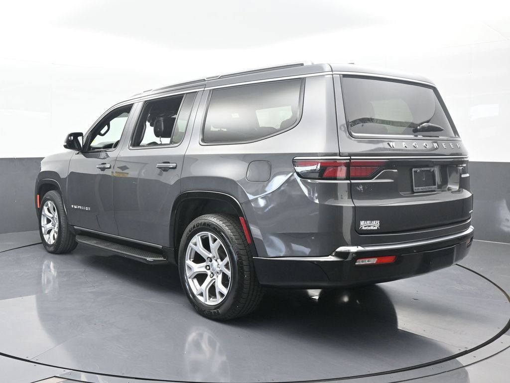 Used 2022 Jeep Wagoneer Series II RWD image 4