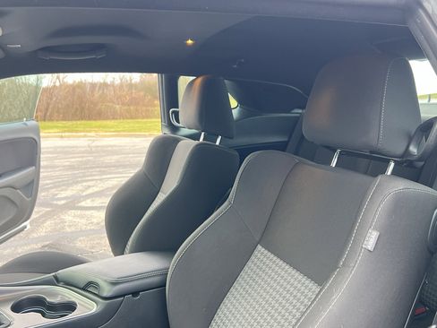 Used 2022 Dodge Challenger R/T w/ Blacktop Package image 16