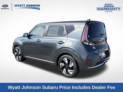 Used 2023 Kia Soul GT-Line w/ GT-Line Technology Package FWD image 4