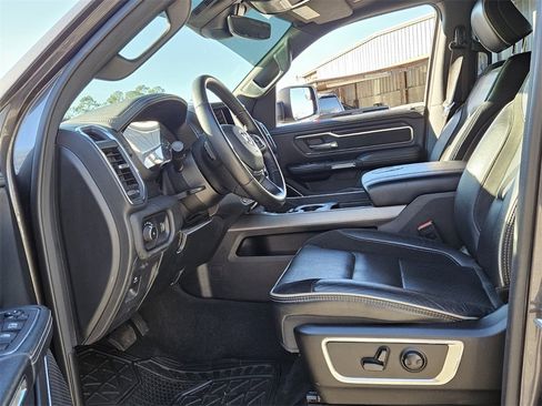 Used 2024 RAM 1500 Laramie image 3