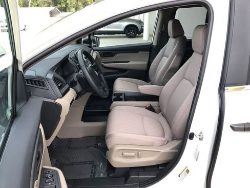 Certified 2021 Honda Odyssey LX image 12