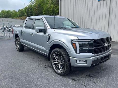 Certified 2025 Ford F150 Platinum w/ FX4 Off-Road Package AWD/4WD image 4