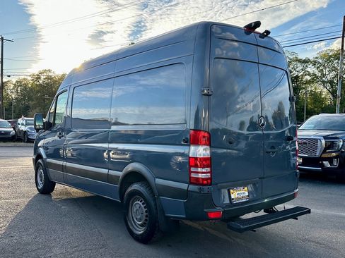 Used 2018 Mercedes-Benz Sprinter 2500 image 6