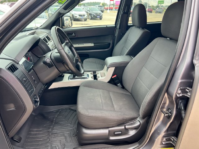 Used 2010 Ford Escape XLT AWD/4WD image 13