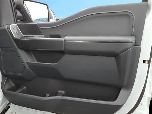 Certified 2022 Ford F150 XLT w/ Equipment Group 302A High image 5