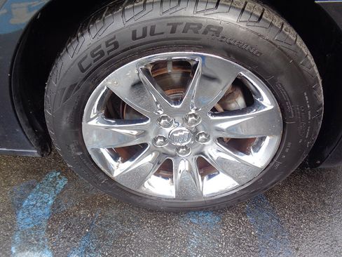 Used 2010 Buick LaCrosse CXL w/ Luxury Package AWD/4WD image 7