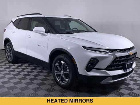 Certified 2024 Chevrolet Blazer LT w/ Convenience Package FWD image 19