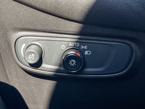 Used 2022 Chevrolet Equinox LT image 49